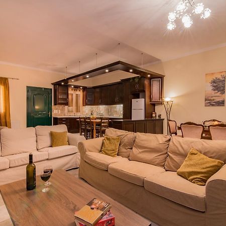 Villa Nina Keri Eksteriør billede